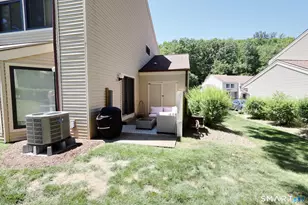 35 Deer Run, Bethel, CT 06801 - Photo 14