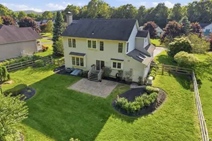 16 Harvest Ln, Bloomfield, CT 06002 - Photo 2