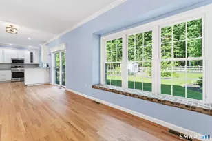 16 Harvest Ln, Bloomfield, CT 06002 - Photo 18