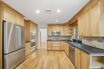 156 West Haviland Lane, Stamford, CT 06903 - Photo 8