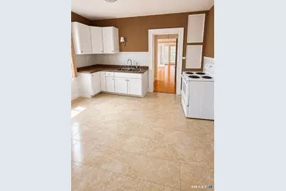 62 S Quaker Lane, West Hartford, CT 06119 - Photo 2