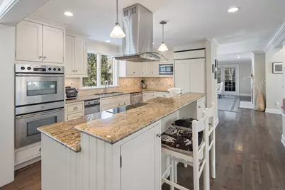 64 White Oak Shade Road, New Canaan, CT 06840 - Photo 8