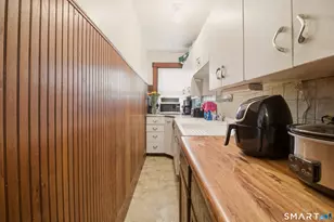 182 Vauxhall St, New London, CT 06320 - Photo 6