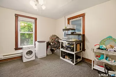 182 Vauxhall Street, New London, CT 06320 - Photo 10