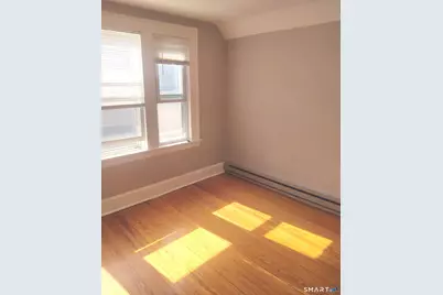 158 Scofield Avenue #3rd floor, Bridgeport, CT 06605 - Photo 14