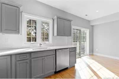 232 Columbus Avenue #5, New Haven, CT 06519 - Photo 4