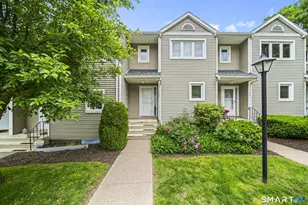 102 Oak Ridge Dr, Windsor Locks, CT 06096 - Photo 1