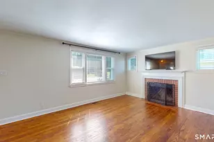29 House St, Glastonbury, CT 06033 - Photo 16