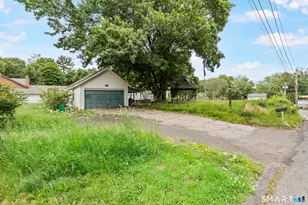 663 White Plains Rd, Trumbull, CT 06611 - Photo 4