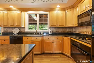 325 Westwood Road, Bristol, CT 06010 - Photo 14