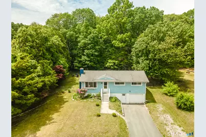 20 Carol Drive, Montville, CT 06382 - Photo 2