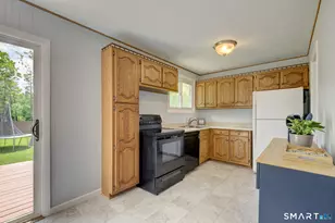 25 Yale Dr, Enfield, CT 06082 - Photo 8