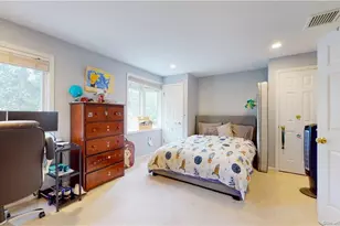 130 Forest St, Stamford, CT 06901 - Photo 16