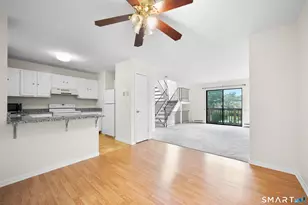 60 Lawn Ave, Stamford, CT 06902 - Photo 10