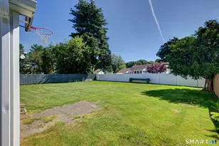 40 Oak St, East Hartford, CT 06118 - Photo 26