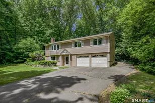 9 Rocky Ridge Ln, Farmington, CT 06032 - Photo 2