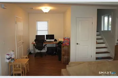 16 Manor Street #B, Stamford, CT 06902 - Photo 4