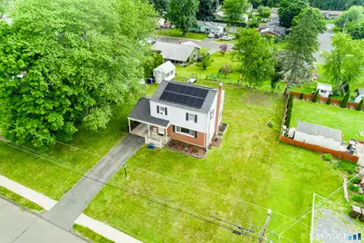 50 Putnam Lane, Enfield, CT 06082 - Photo 4