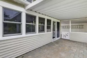 52 Division St, Groton, CT 06340 - Photo 28