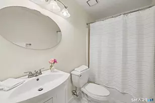 21 Highland Rd, Stamford, CT 06902 - Photo 14