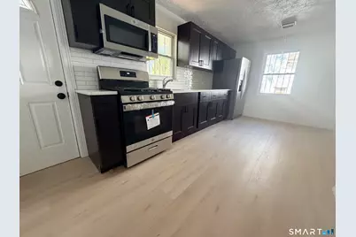 38-38 Baltic Street, Hartford, CT 06112 - Photo 20