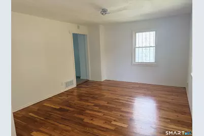 38-38 Baltic Street, Hartford, CT 06112 - Photo 6