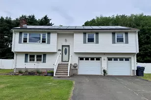 24 Middle Rd, Enfield, CT 06082 - Photo 2