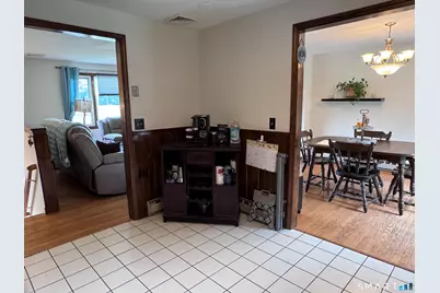 24 Middle Road, Enfield, CT 06082 - Photo 12