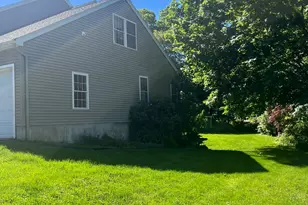 371 Tyler Ave, Groton, CT 06340 - Photo 32