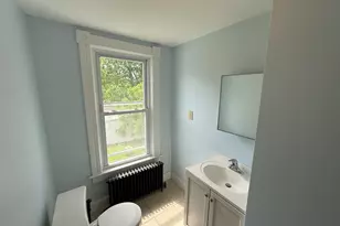 131 Eastern Dr, Middletown, CT 06457 - Photo 6