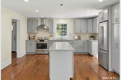 108 Thames Street, Groton, CT 06340 - Photo 8