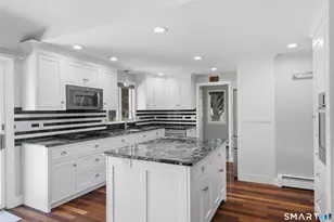 21 Marshalls Meadows, Wethersfield, CT 06109 - Photo 12