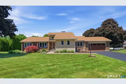 21 Marshalls Meadows, Wethersfield, CT 06109 - Photo 2