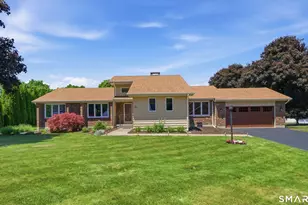 21 Marshalls Meadows, Wethersfield, CT 06109 - Photo 2