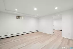 250 Jackson Ave, Stratford, CT 06615 - Photo 30