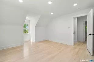 250 Jackson Ave, Stratford, CT 06615 - Photo 20