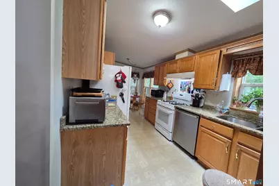 40 Evergreen Park, Clinton, CT 06413 - Photo 4