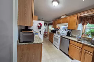 40 Evergreen Park, Clinton, CT 06413 - Photo 4