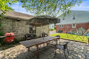 112 4th St, Stamford, CT 06905 - Photo 36