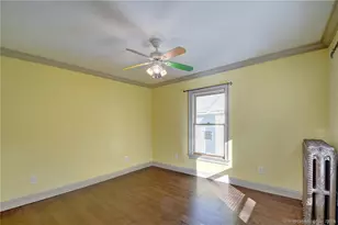 186 Raymond Rd, West Hartford, CT 06107 - Photo 16