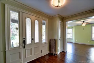 186 Raymond Rd, West Hartford, CT 06107 - Photo 10