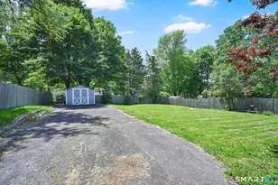 34 Tremper Dr, Wallingford, CT 06492 - Photo 6