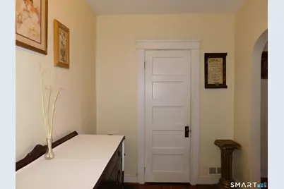 162 Helen Street, Hamden, CT 06514 - Photo 4