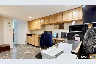34 Cleveland Avenue, Milford, CT 06460 - Photo 4