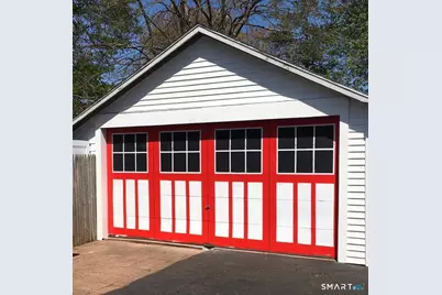 34 Cleveland Avenue, Milford, CT 06460 - Photo 2