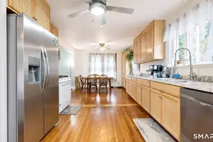 34 Cleveland Ave, Milford, CT 06460 - Photo 8
