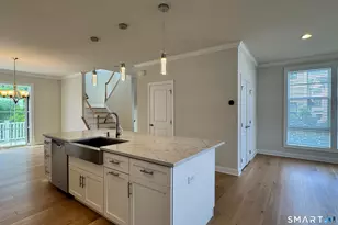 25 Brentwood Cir, Danbury, CT 06810 - Photo 8