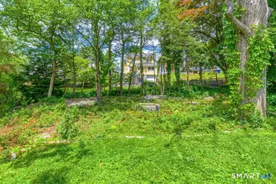 98 Woodmere Road, West Hartford, CT 06119 - Photo 8