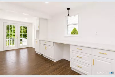 98 Woodmere Road, West Hartford, CT 06119 - Photo 16