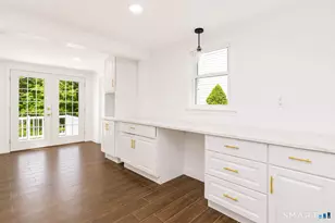 98 Woodmere Rd, West Hartford, CT 06119 - Photo 16
